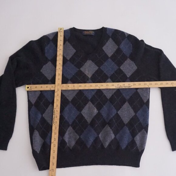 Vintage '90S Brooks Brothers Navy Argyle 100% Lambswool V-Neck Knit Sweater L - Picture 3 of 10